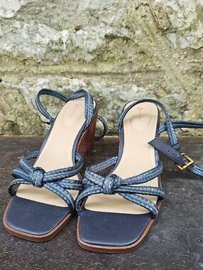 Women's Size 12 M Braided Navy Blue Strap Block Heel Sandals Navy Giani Bernini